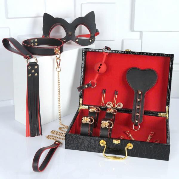 Bộ Dụng Cụ BDSM Da Cao Cấp Có Hộp Đựng